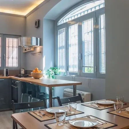 Lägenhet Arco Della Pace Loft Di Lusso Milano